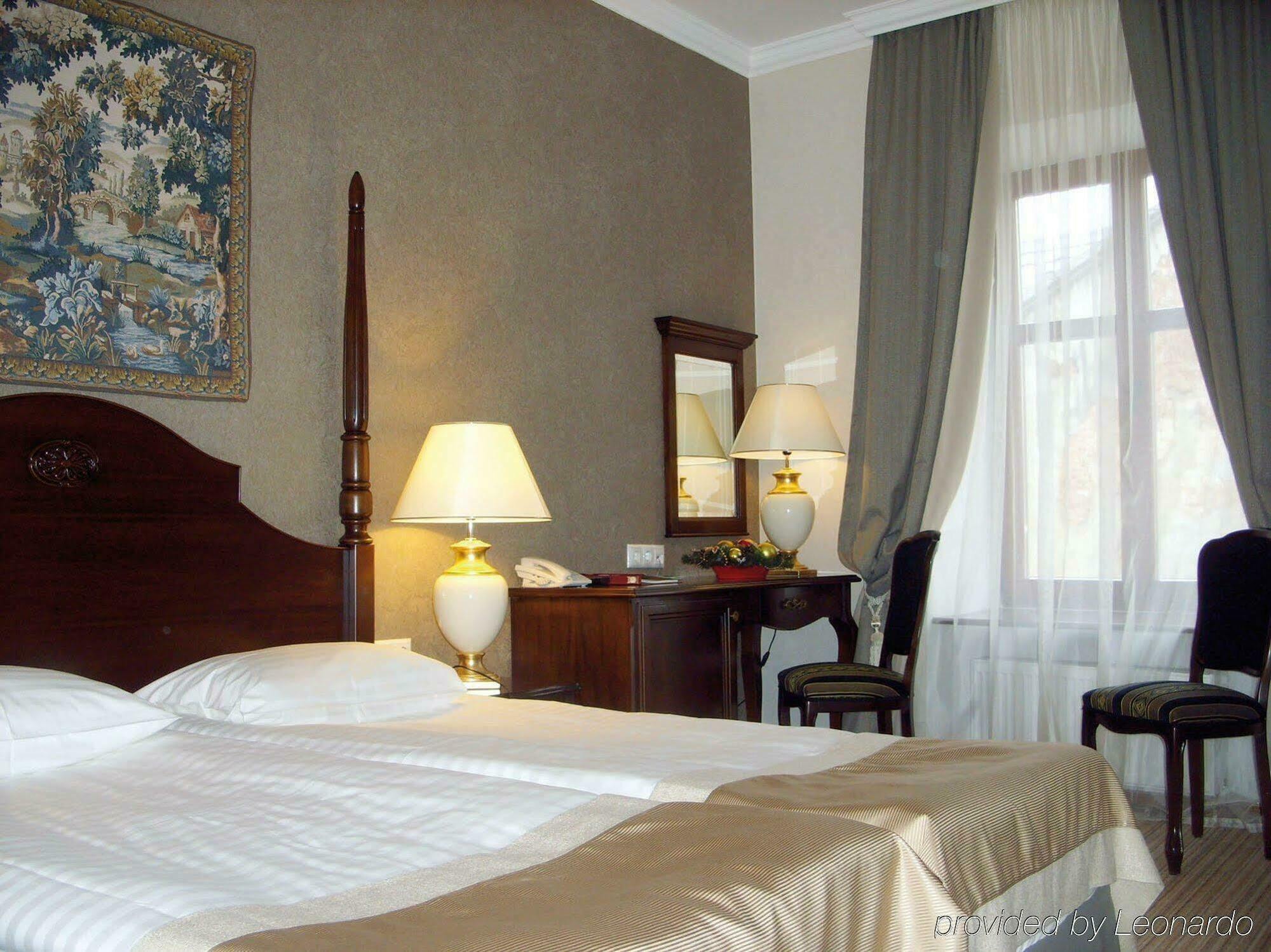 Hotel Optima Collection Medievale Lviv Extérieur photo